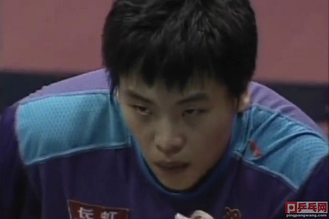 王励勤侧身爆冲集锦,王励勤能打过张怡宁吗