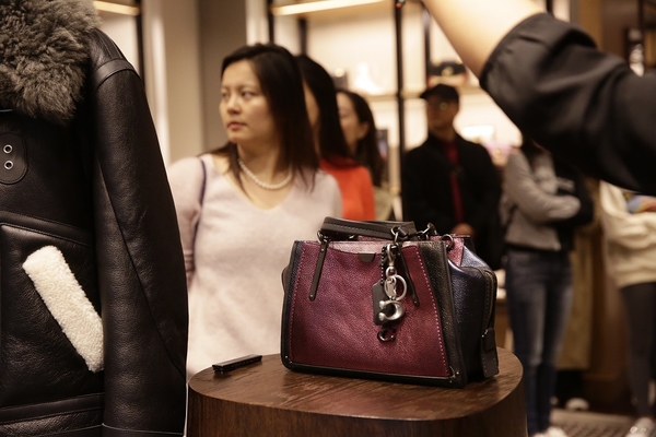 coach鐜颁唬杩愯惀妯″紡,浠庣粡钀ヨ搴︾湅绮剧泭绠$悊