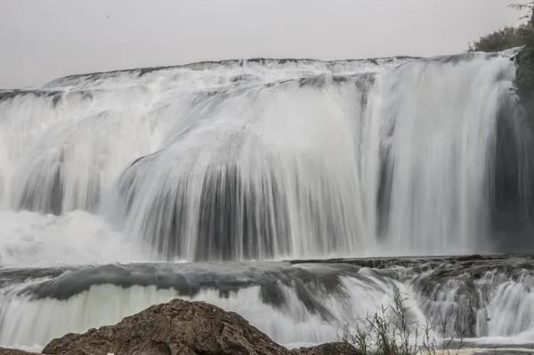 黄果树荔波小七孔苗寨镇远两日游,千户苗寨梵净山黄果树三日游