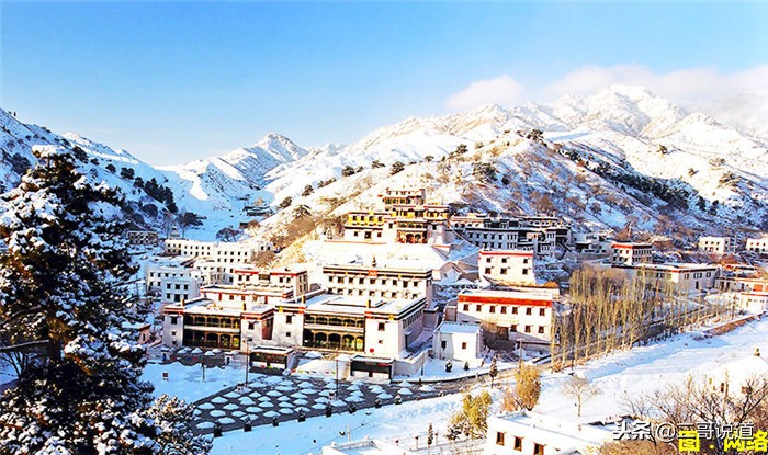 冬天去内蒙古大草原合适吗 (去内蒙古旅游看一下成吉思汗)