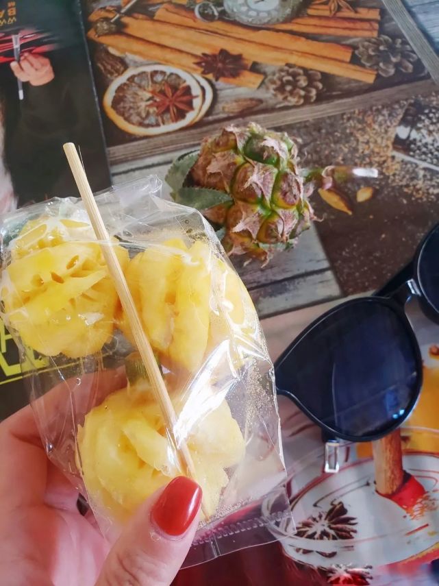 泰国小菠萝又脆又甜,泰国香水小菠萝长什么样子