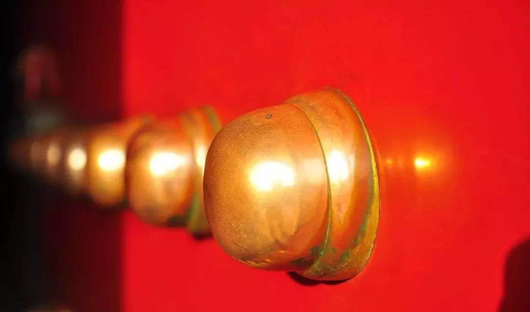 古代大门为什么往里开,古代大门深度要求