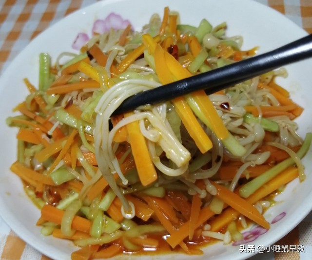 简单好吃的家常菜做法凉拌金针菇,凉拌金针菇美味爽口做法简单好吃