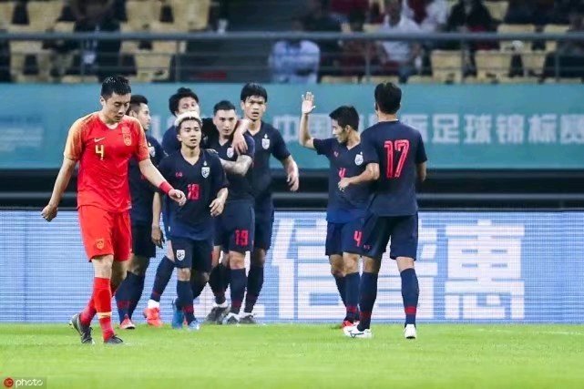 中国队想说爱你不容易,中国足球期待很美好