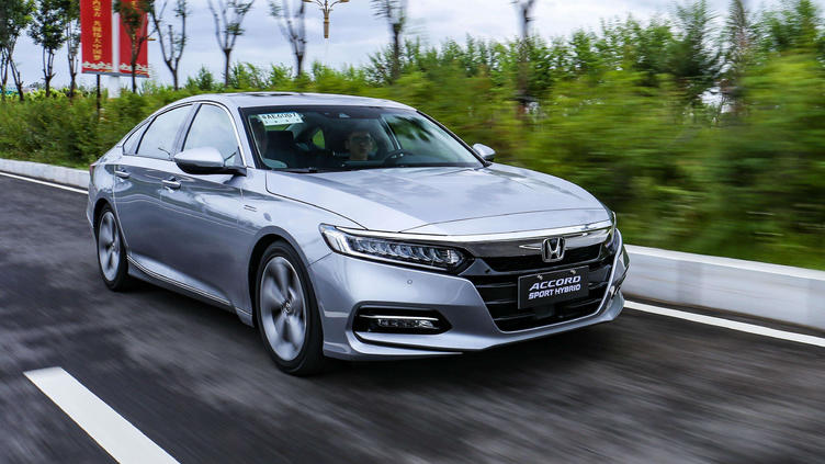 帕萨特和雅阁混动怎么选,帕萨特雅阁怎么选对比