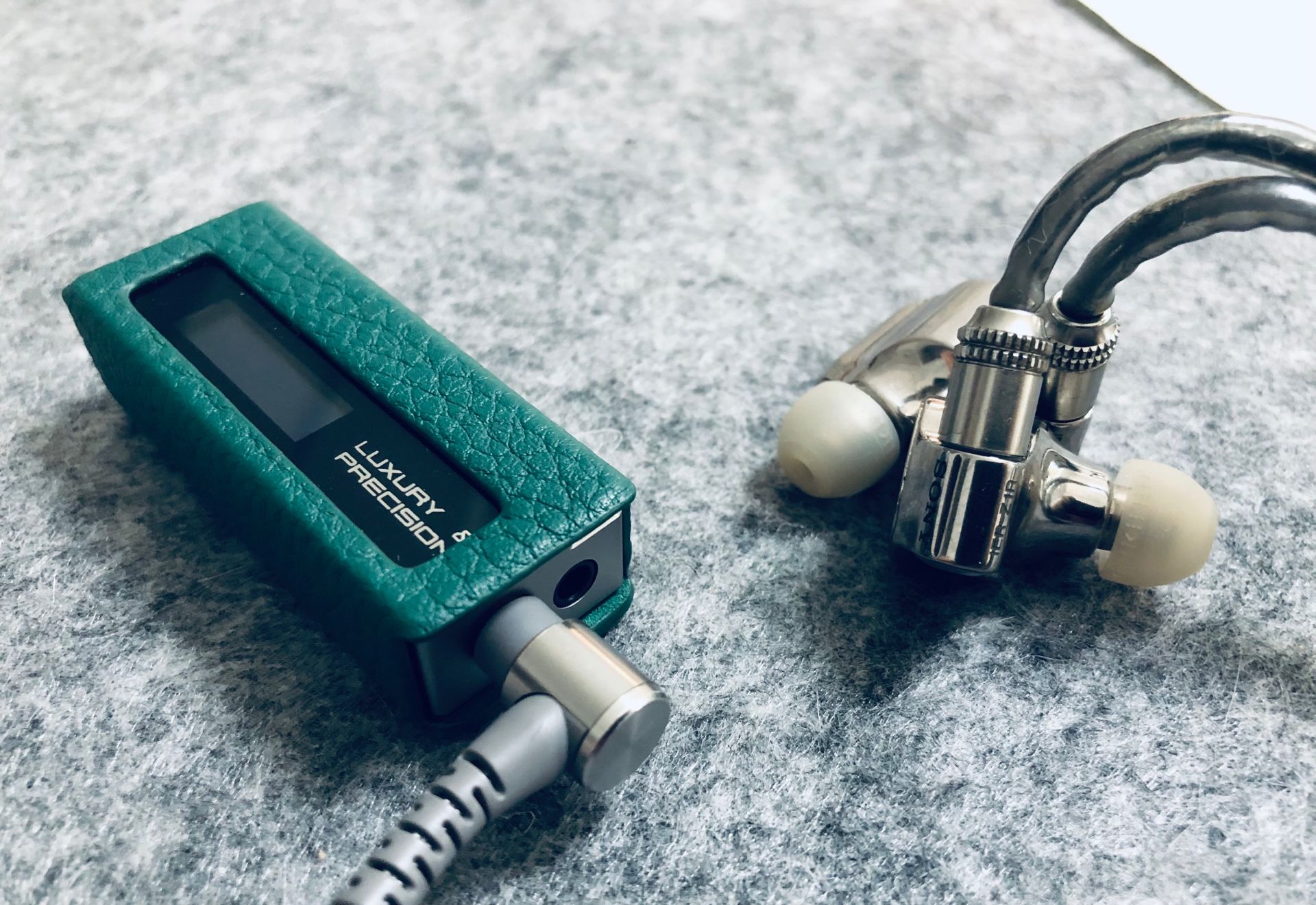 乐彼w1和艾巴索dc04pro,乐彼w1和w2发售时间