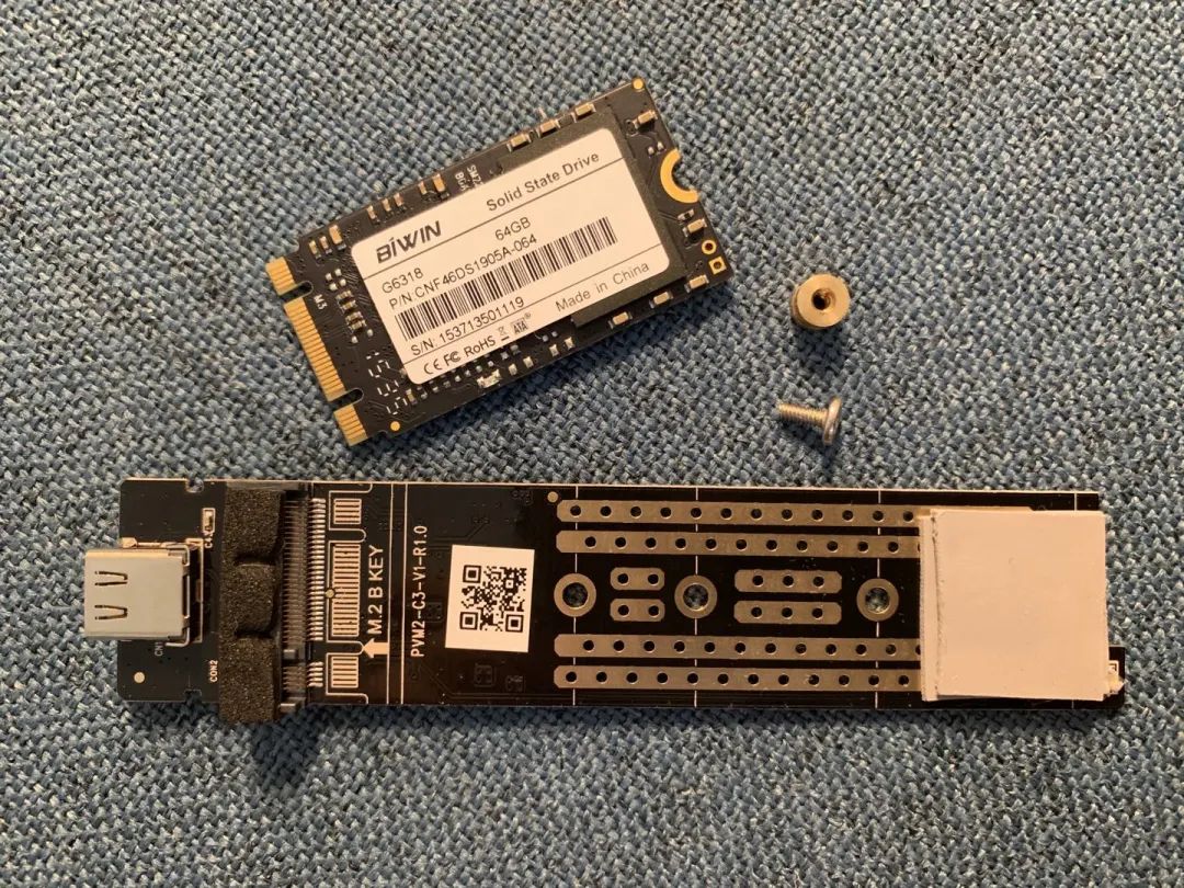 拆机硬盘改移动硬盘使用步骤,拆解固态硬盘改u盘教程