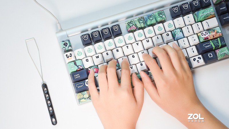 国风涂装键盘,樱桃mx1.1红轴机械键盘测评