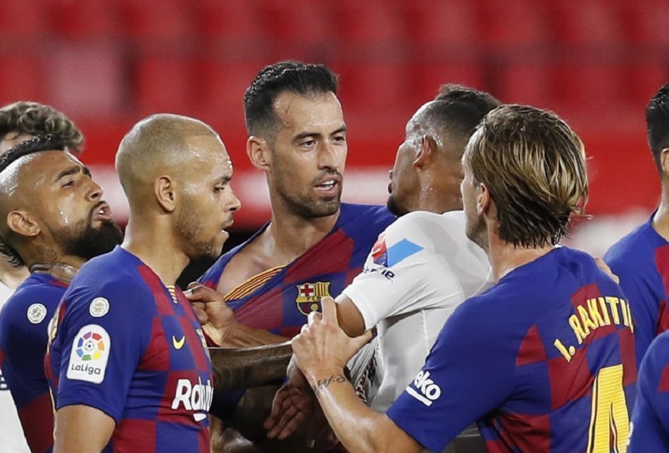 巴萨落后三球梅西拯救视频,巴萨梅西三次落后三次打平