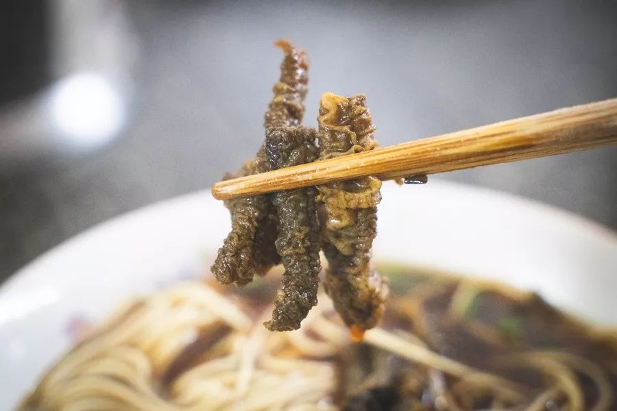 为了吃美食去外地,为了吃儿时的味道跑到一个地方