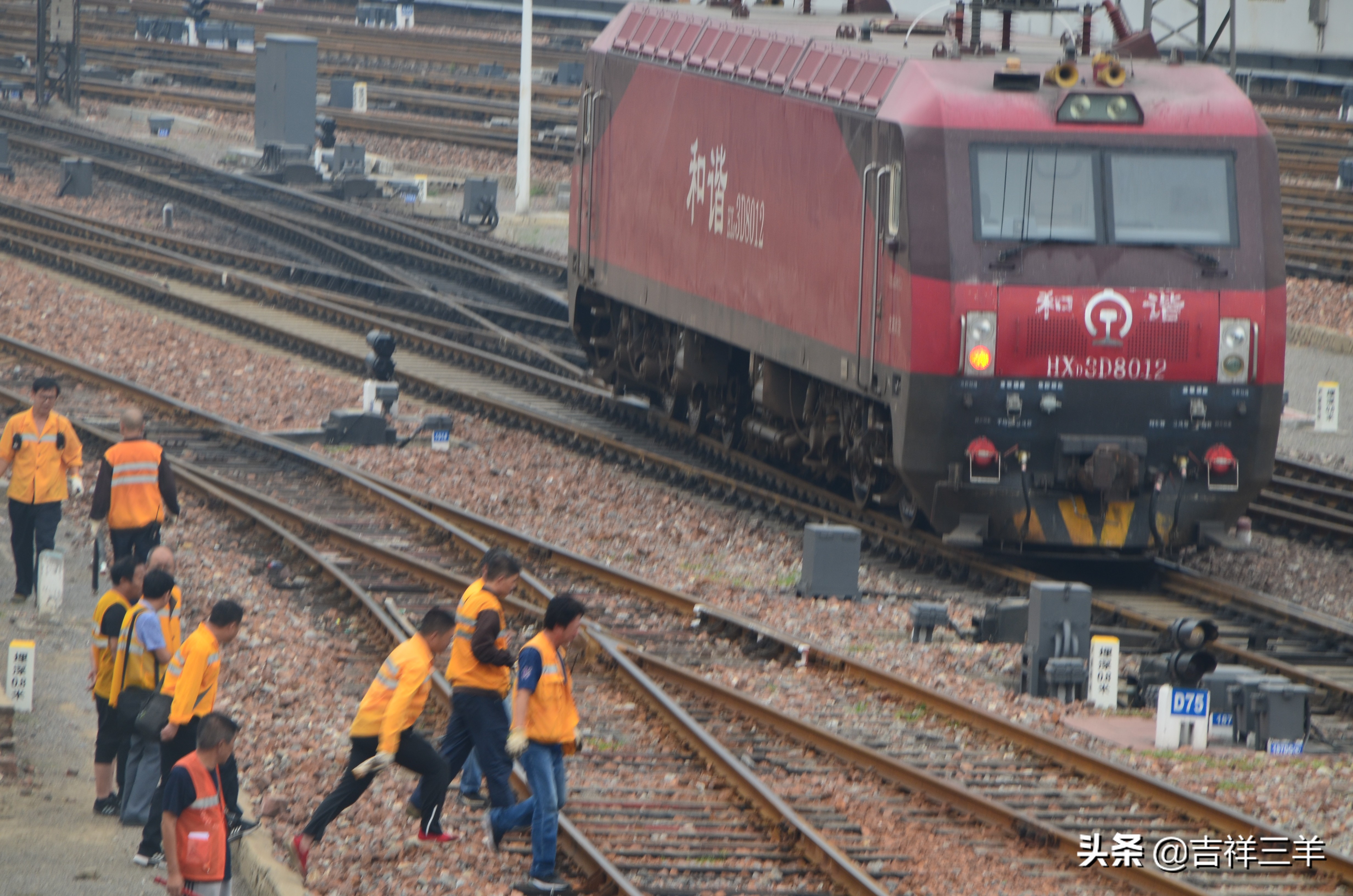铁路相关部门有哪些,铁路有哪两个部门