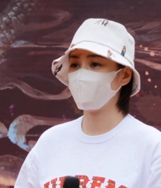 医美专家爆阿娇6㎝伤口肯定留疤痕，激光也难以恢复平滑肌肤