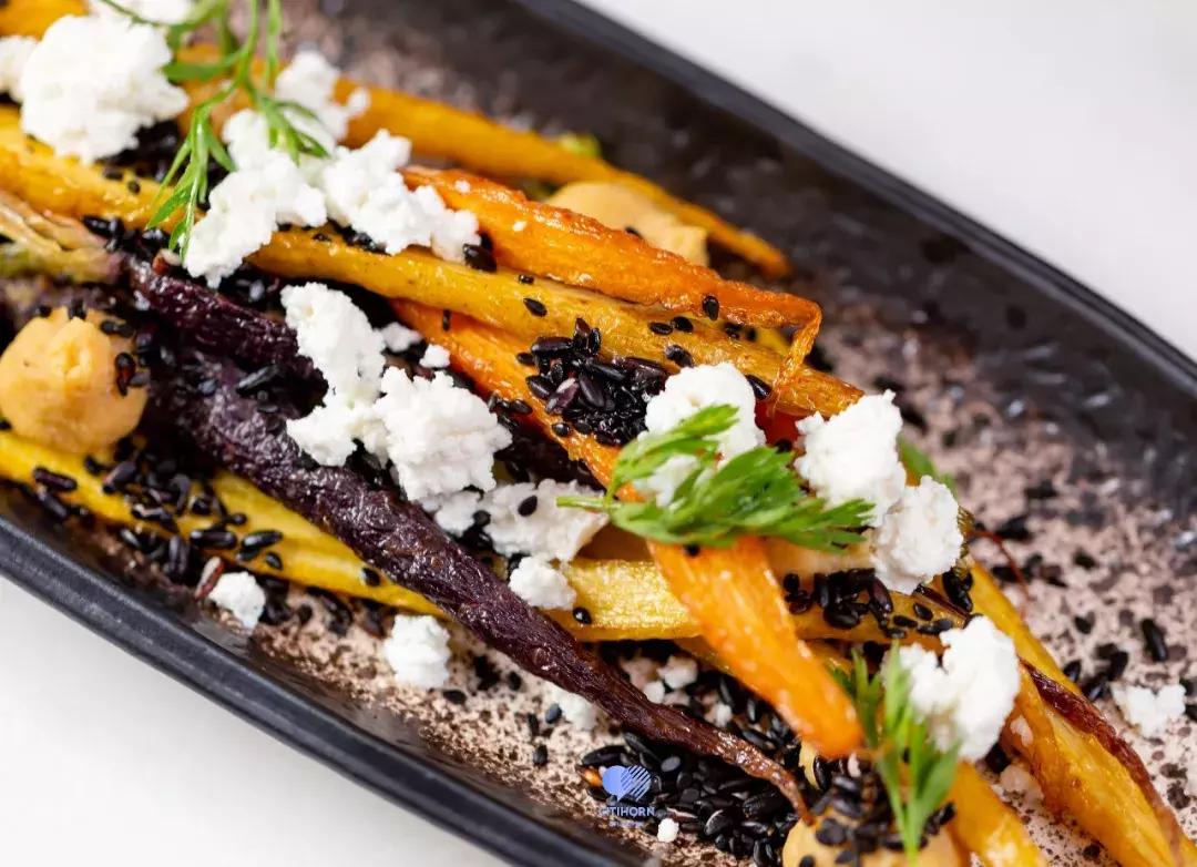 L+Mall的这家灵魂西班牙餐厅，竟要“摸黑”吃？！