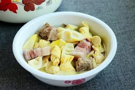 不用放味精就能提鲜的盐,不用味精鸡精用什么提鲜