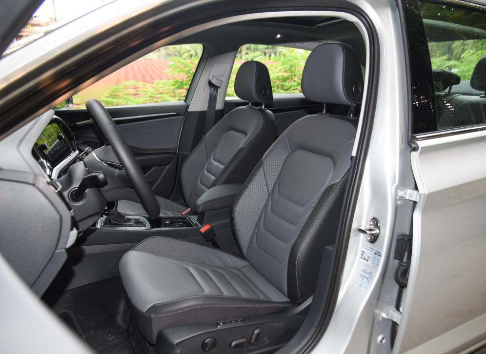 10万左右的速腾现在是什么配置,10万大众速腾2021款