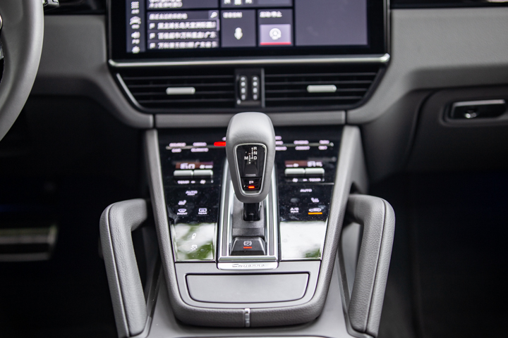 最好卖的百万级suv,中国最值得买的小型suv