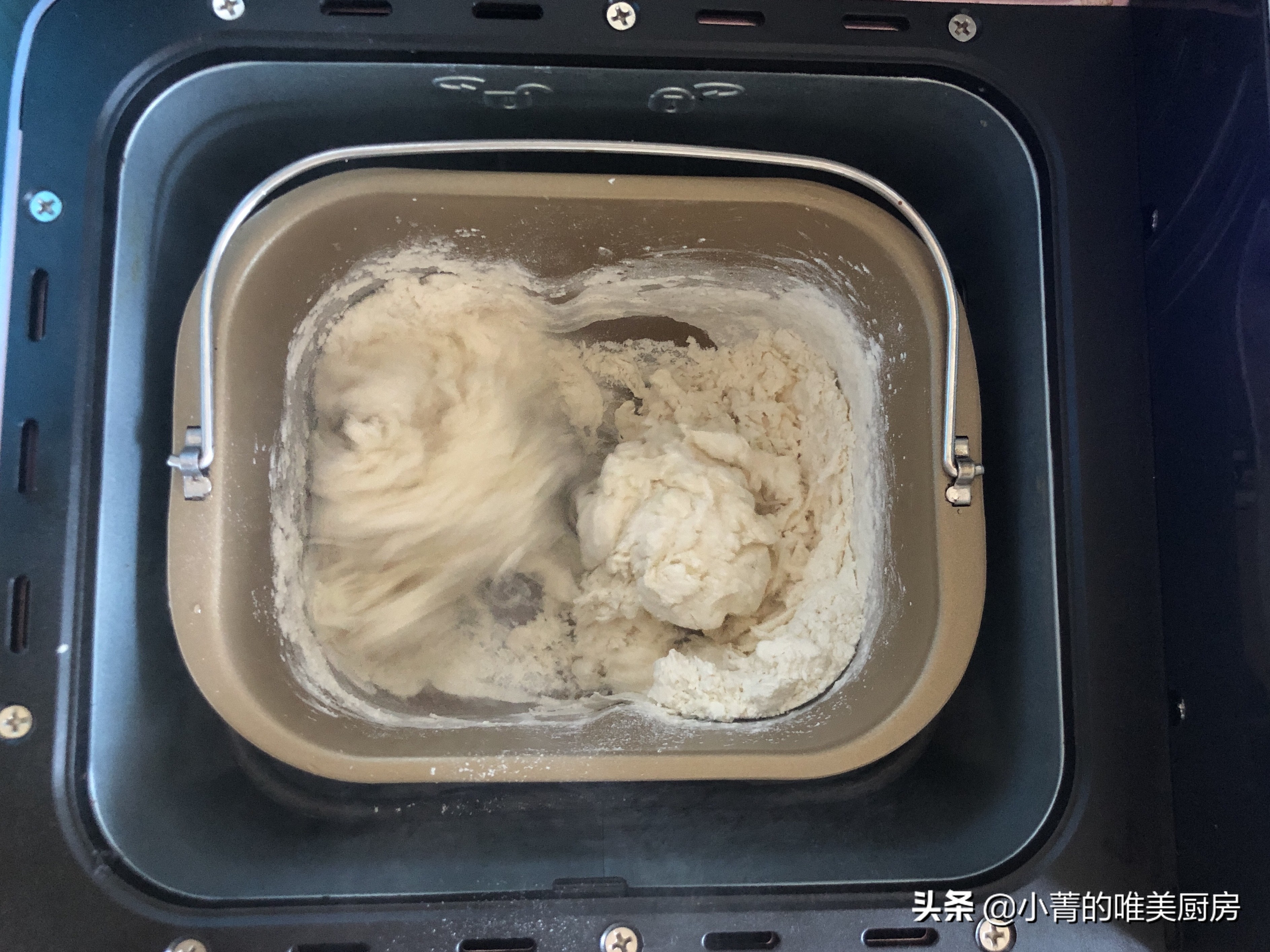 双色紫薯火腿肠馒头,双色热狗馒头