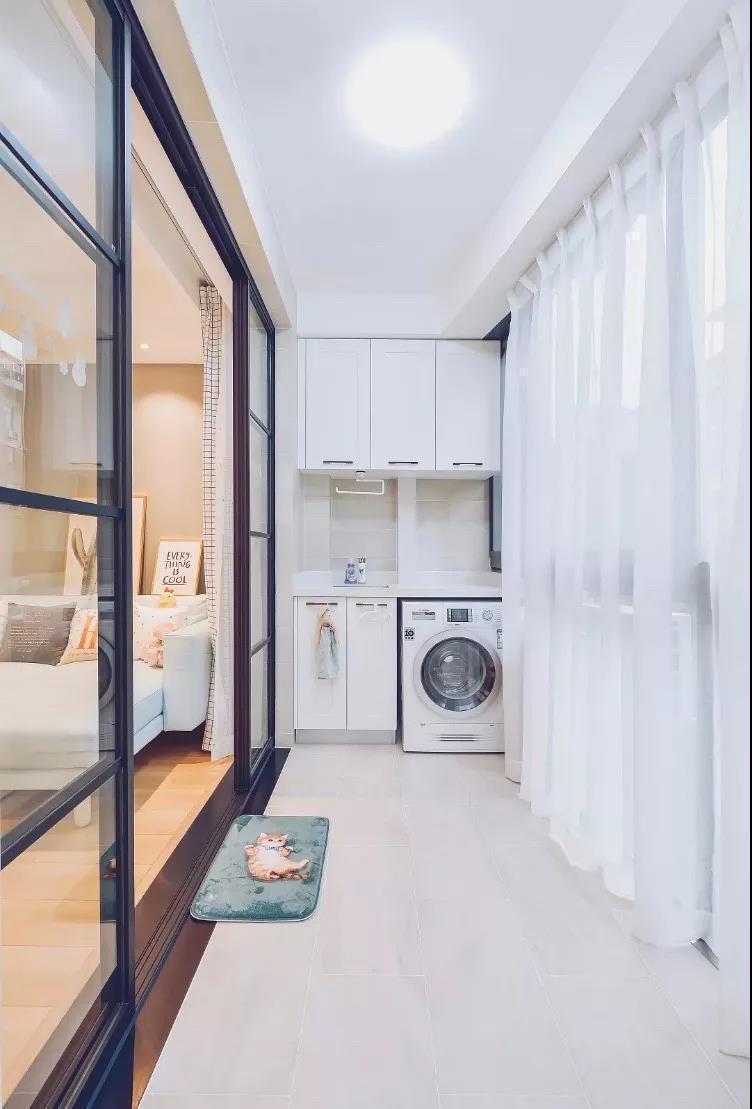 通阳台的卧室和晒衣服的阳台设计,阳台改造最好看的方法