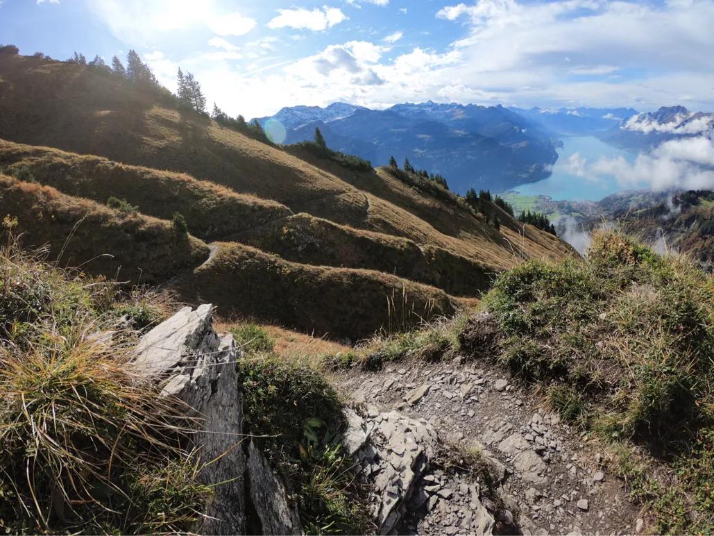 瑞士少女峰旅游详细攻略,四姑娘山徒步路线免费推荐