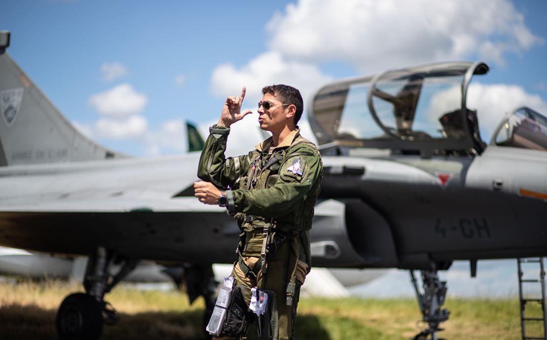 达索阵风战斗机vs布加迪,法国达索阵风