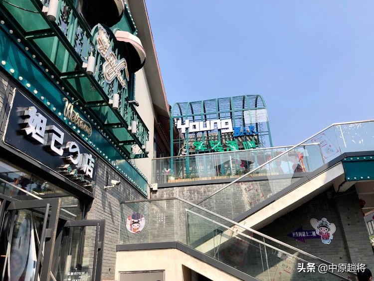 鹤壁朝歌人文小镇怎么样,鹤壁朝歌里小吃街