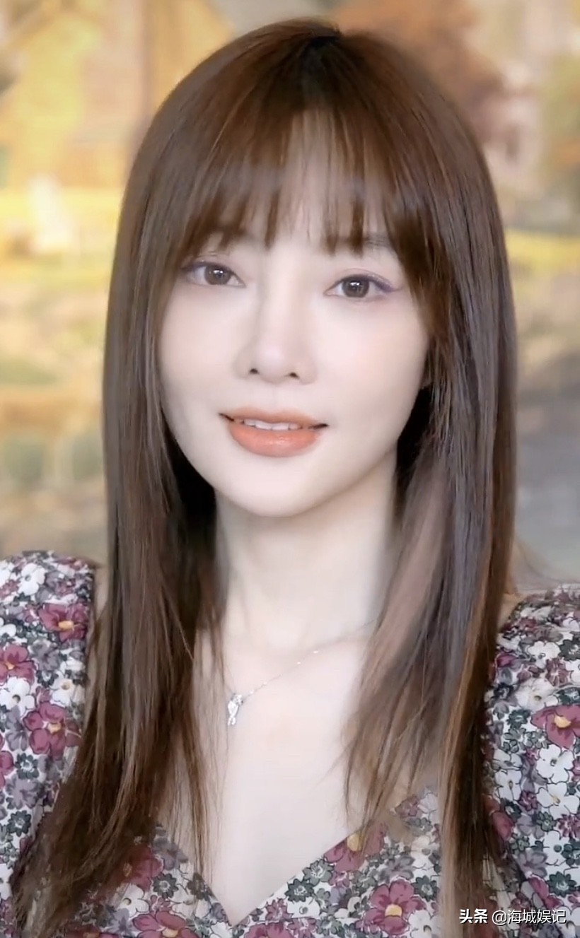 李小璐美妆博主,李小璐打扮似少女