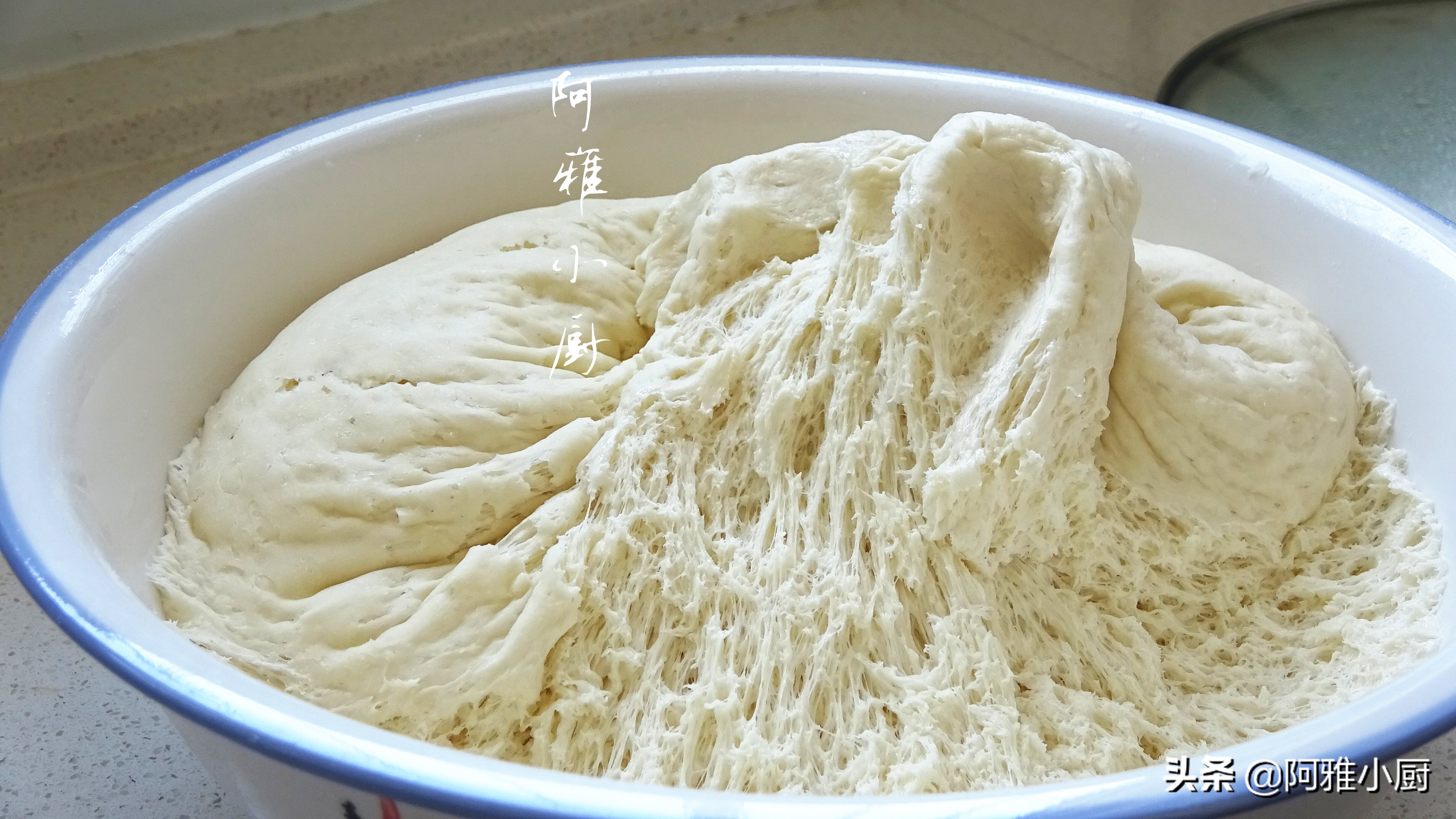 包子的家常做法,方法简单实用,雪白饱满不塌陷,步骤详细讲解