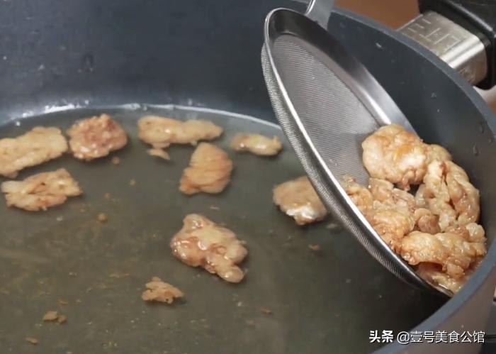 猪油拌饭最简单的做法,猪油拌饭怎么做最好吃