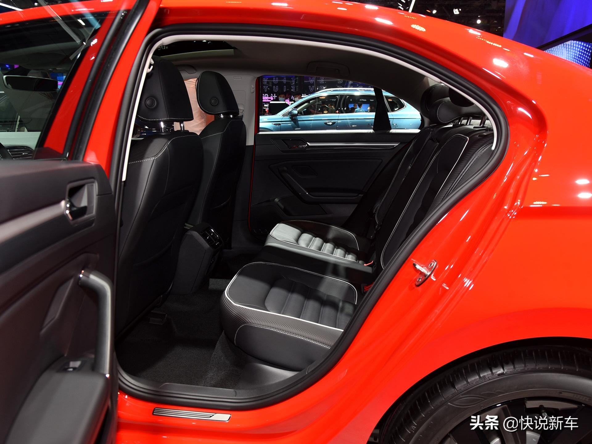 2021年大众凌渡红色带尾翼,大众汽车凌渡报价及红色图片