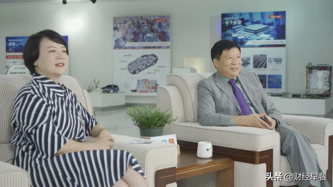 回天新材章锋视频,回天新材章锋