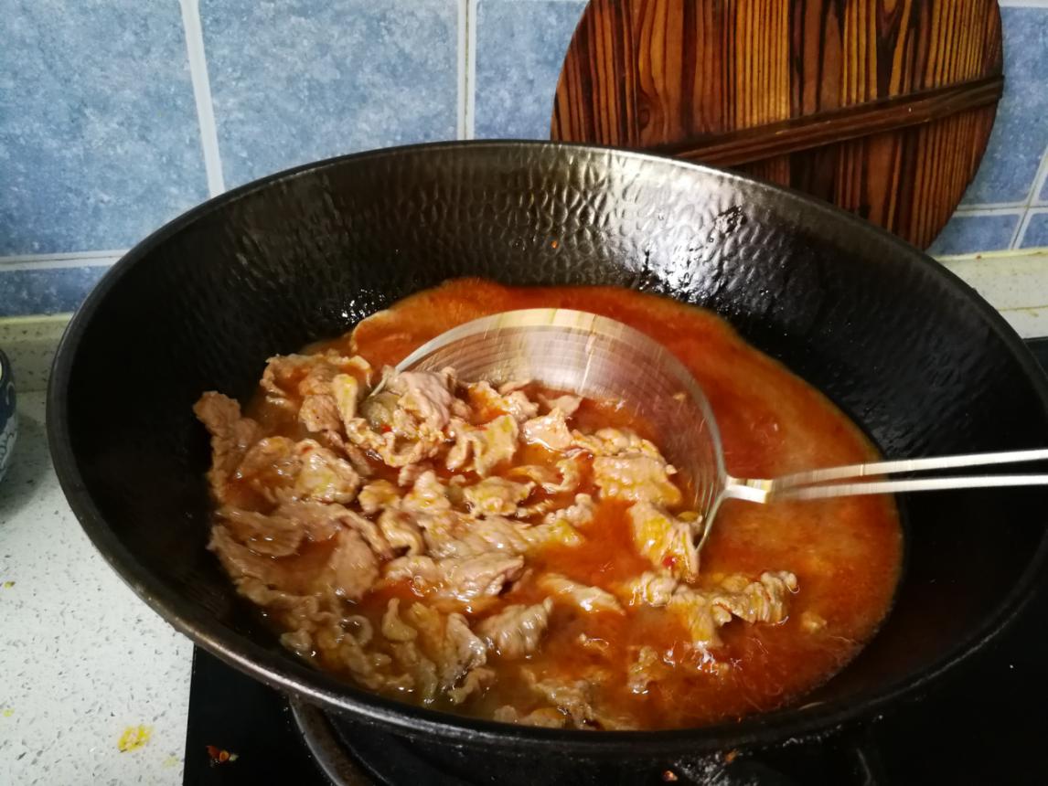 分享一道超经典的川菜水煮牛肉,水煮牛肉不放肉的正宗做法川菜