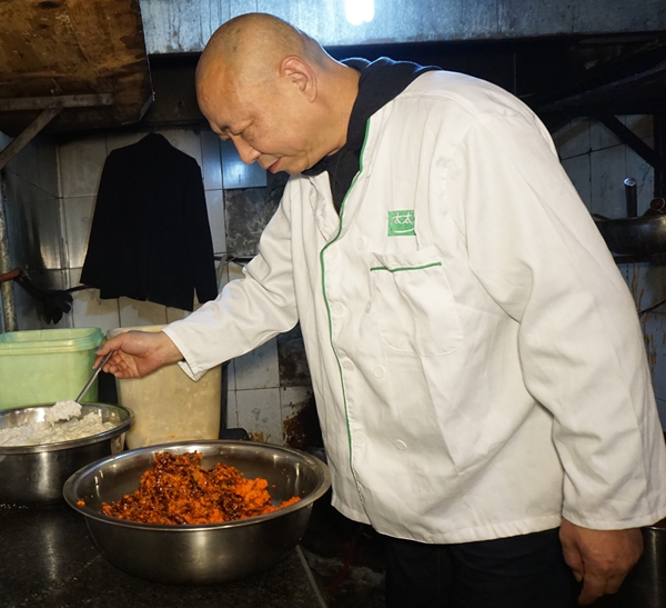 重庆莽子鲜卤牛杂火锅非遗传承,美食传承