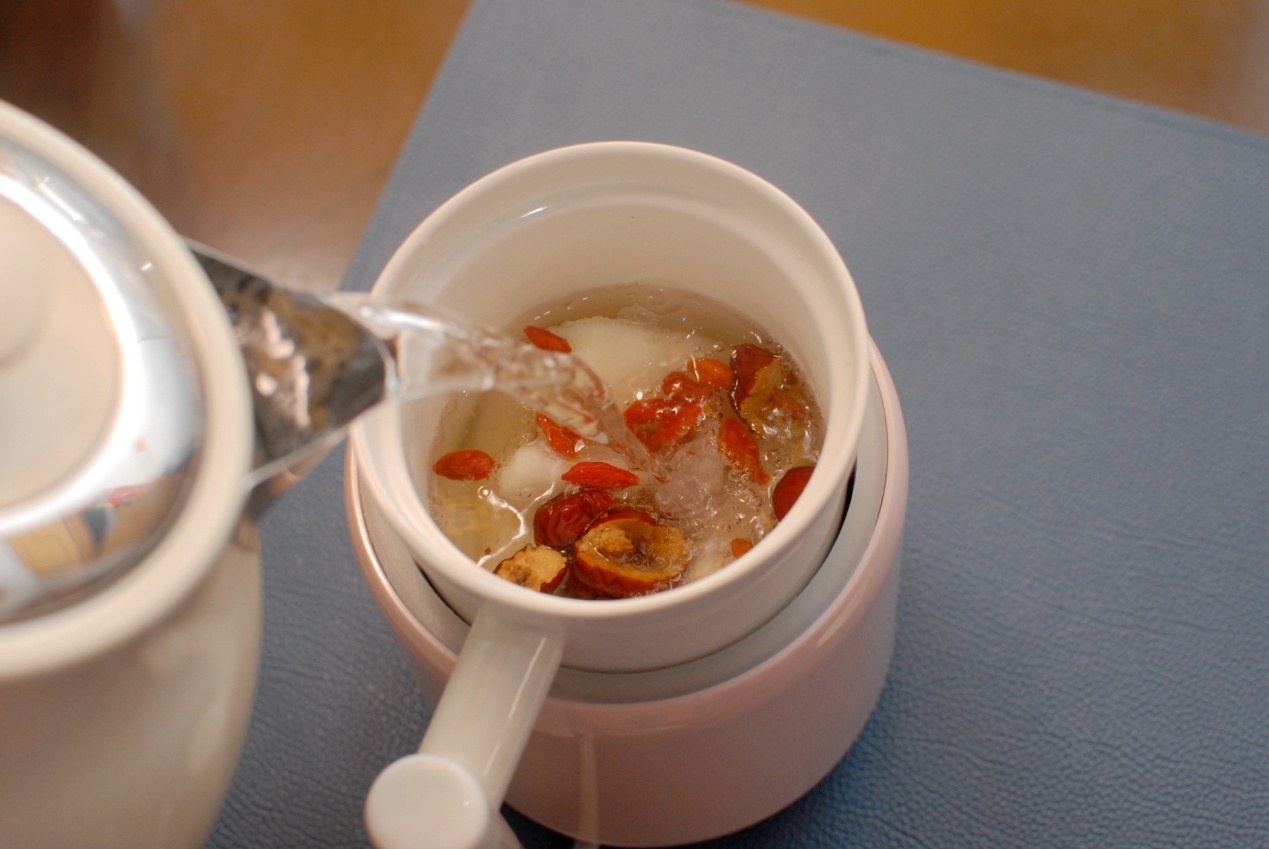 用养生壶做的养生汤,用养生壶做养生汤视频