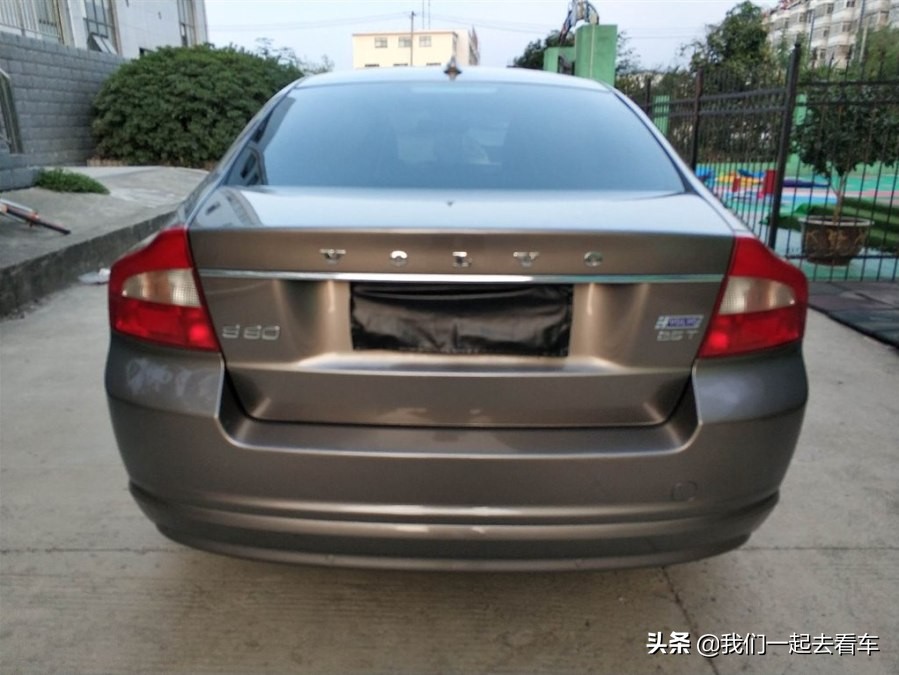 09年沃尔沃s80l报废多少钱,09年沃尔沃s80l换防冻液怎么排气