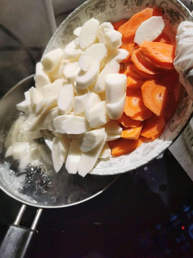 天热,这种“天热*眠药安**”隔天吃一点,晚上睡觉无梦不出汗!