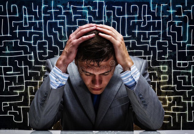 两岁宝宝说有怪兽可吓人了,两岁宝宝总是喊有怪兽好害怕