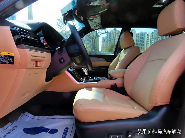 起亚霸锐3.8四驱表现,起亚霸锐3.0tv6柴油版