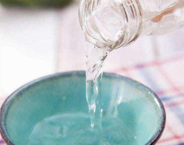 狗狗身上有跳蚤教你一招轻松去除,狗狗身上的跳蚤怎么治小妙招