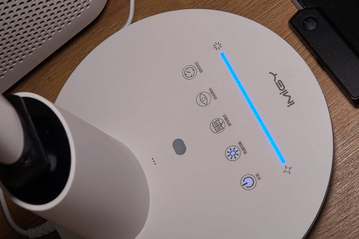 护眼台灯点评,宜美护眼台灯推荐