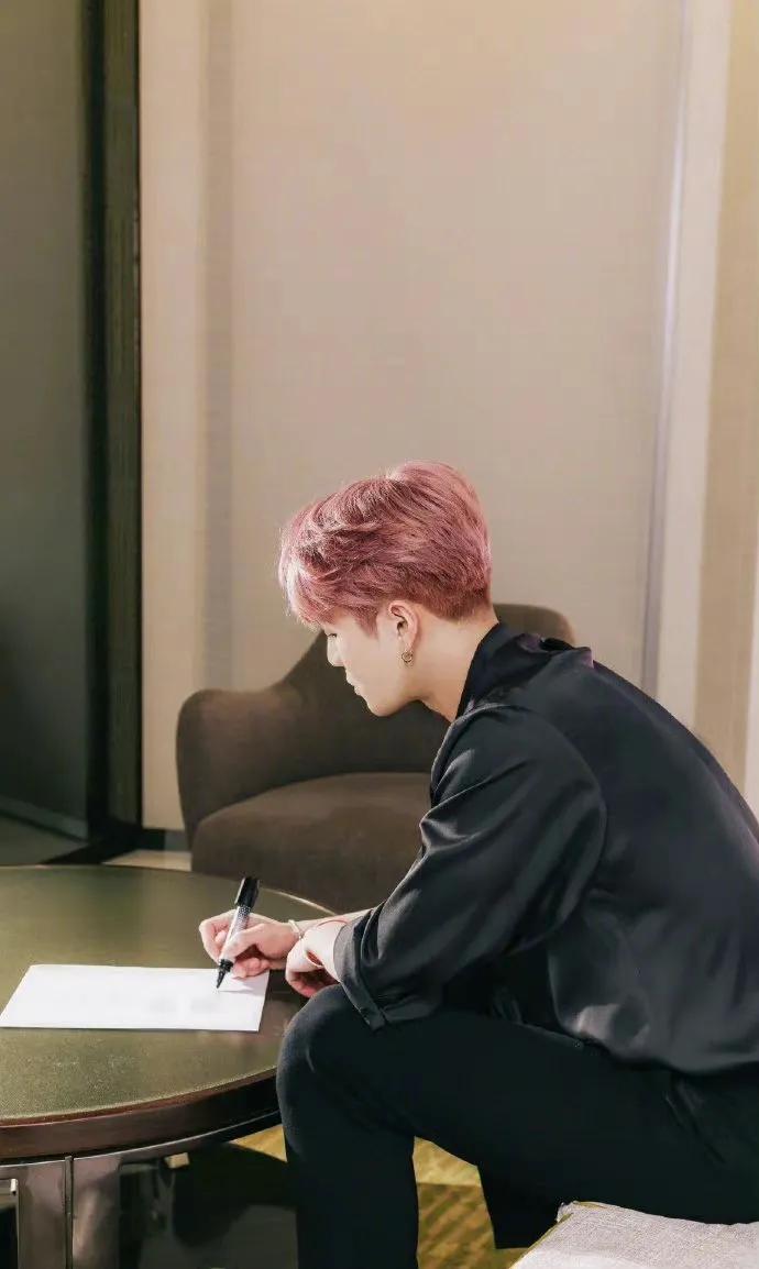 他一直是一个真诚有正能量的男孩,难怪这么多人喜欢