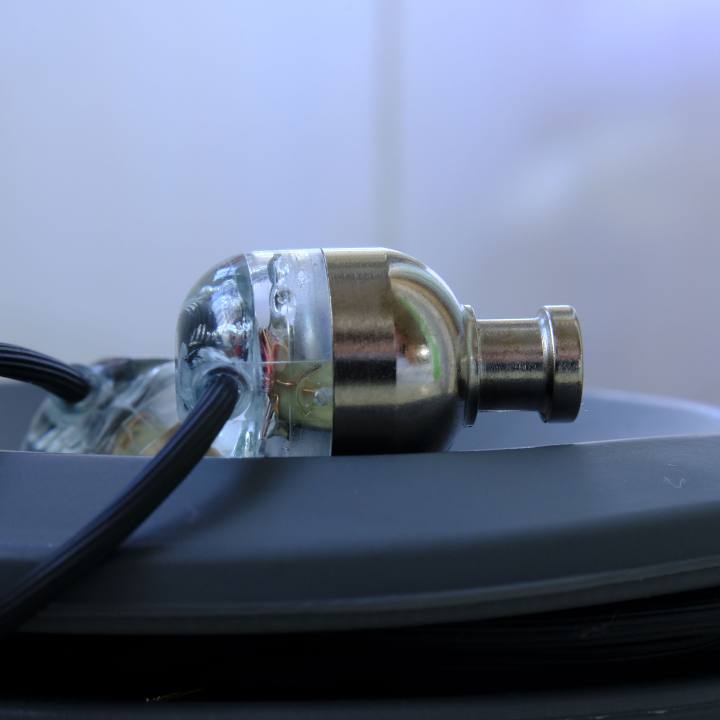 「量轻,声清。」intime碧Light耳机评测