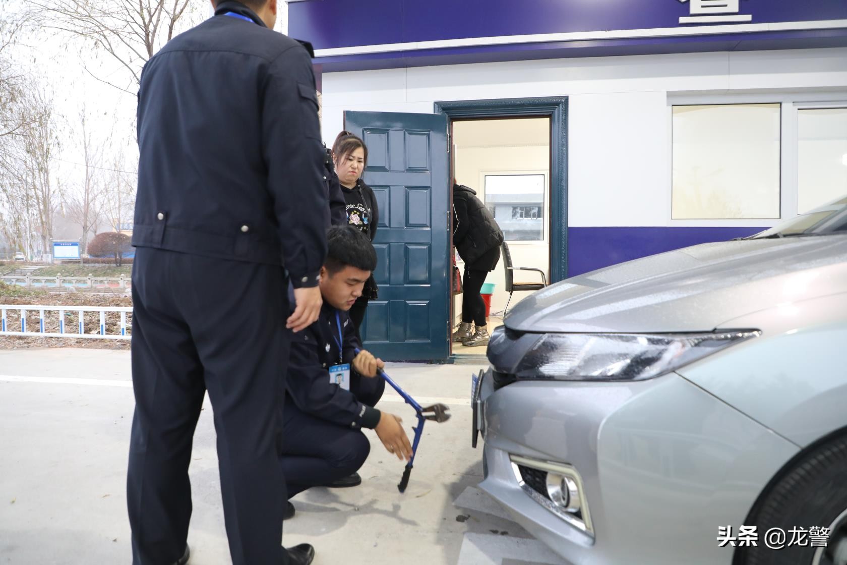 【办事不求人】鹤岗萝北县公安局交警大队“三打造”推进办事不求人工作落细落实