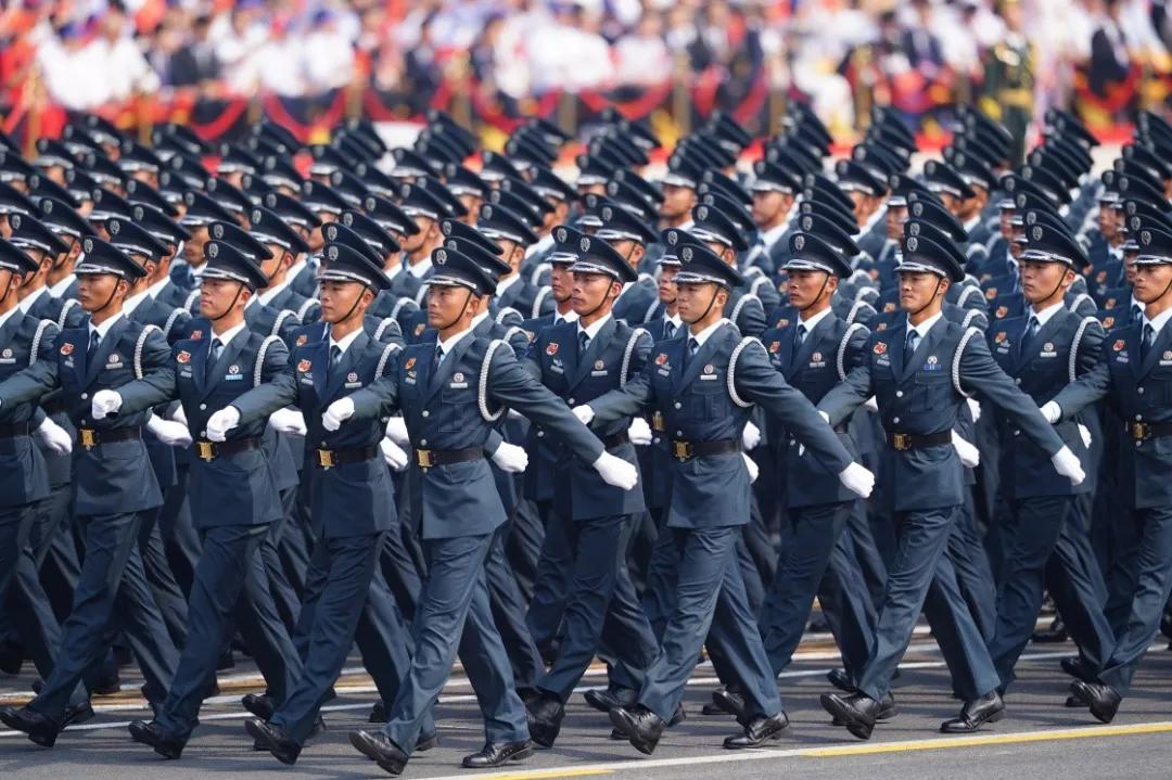 空军文职工资,空军文职人员的工资