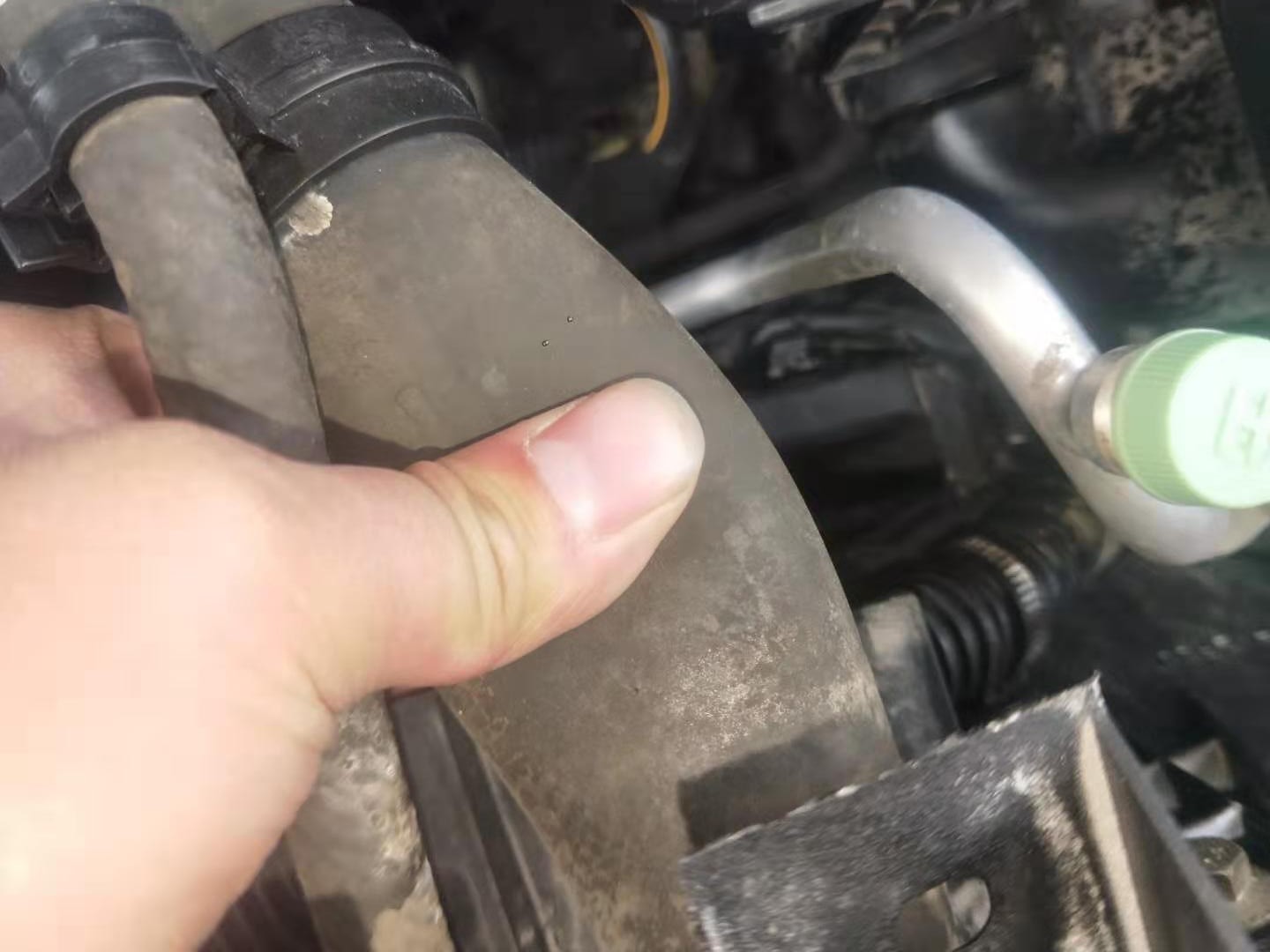 独立悬挂，电动座椅，质量可靠，带商业险，胖哥这算是捡漏了吗？