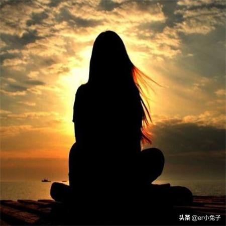 一个人总是独来独往这样好吗,一个人经常独来独往是什么意思