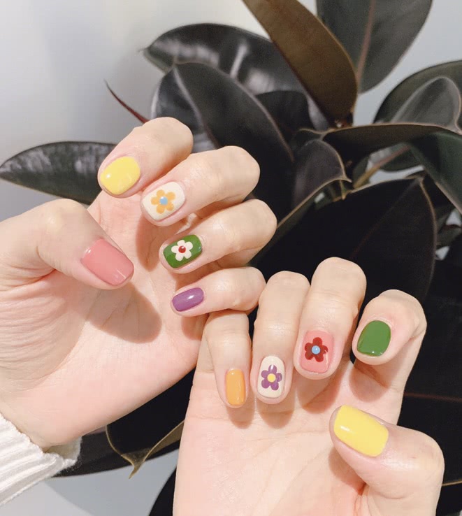 还记得这款泫雅风美甲吗,泫雅花朵美甲图片大全