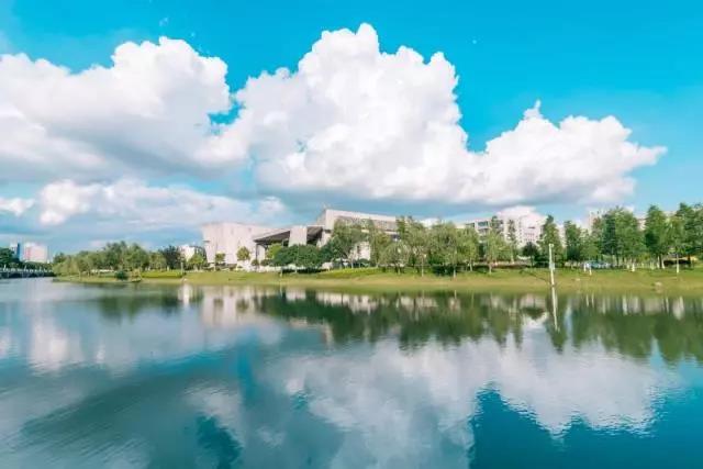 坐拥神仙颜值!原来,这就是中南大学的最美校花!