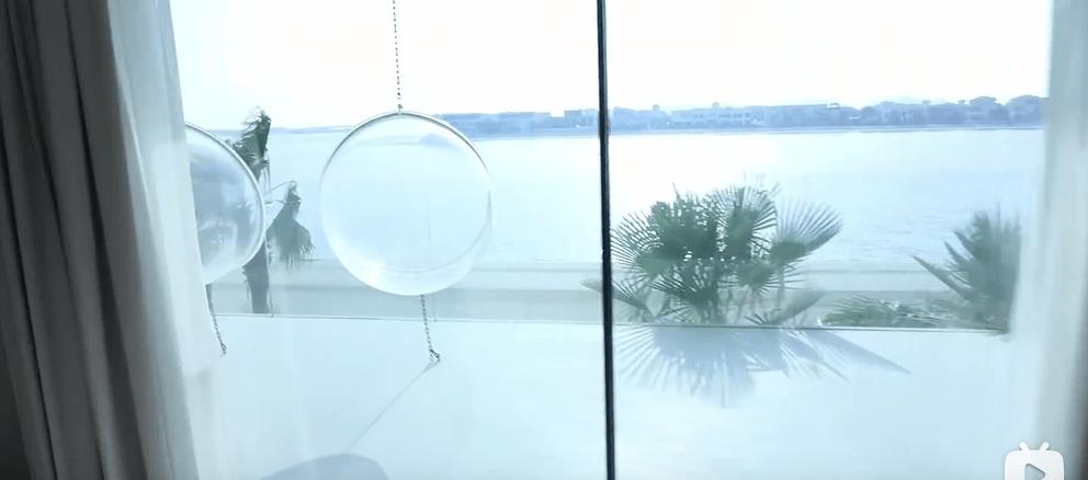 迪拜小哥豪宅,迪拜土豪哥卖劳斯莱斯