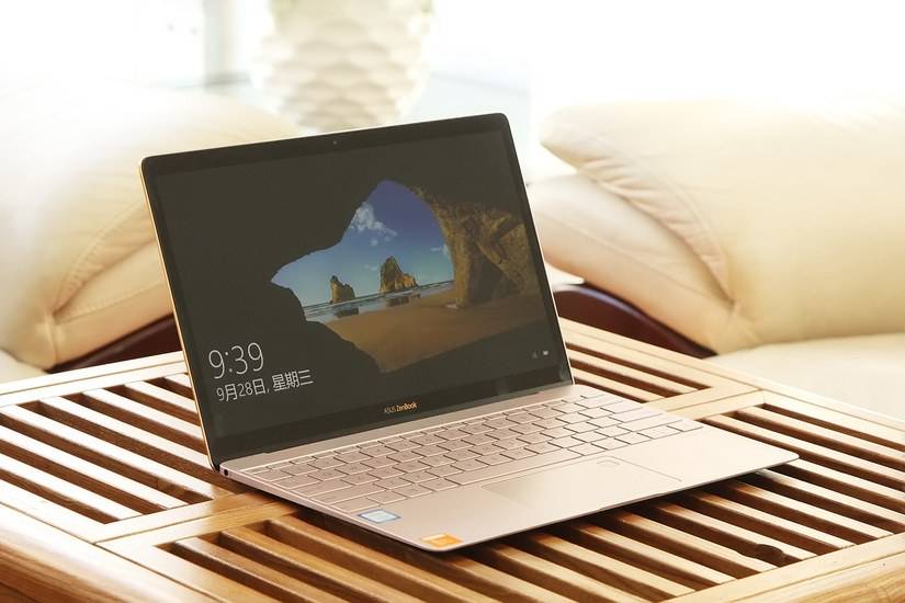 笔记本电脑电池漏电,苹果笔记本电脑漏电