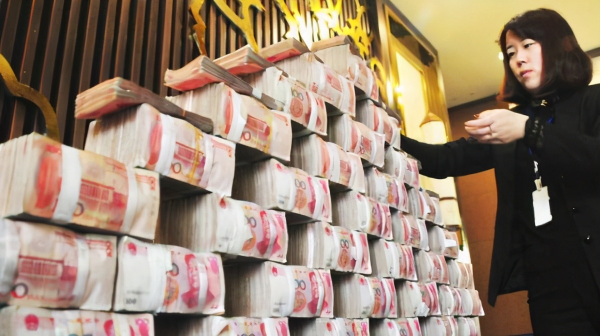 辣妈白手起家月收入百万完整版,做微商炫富